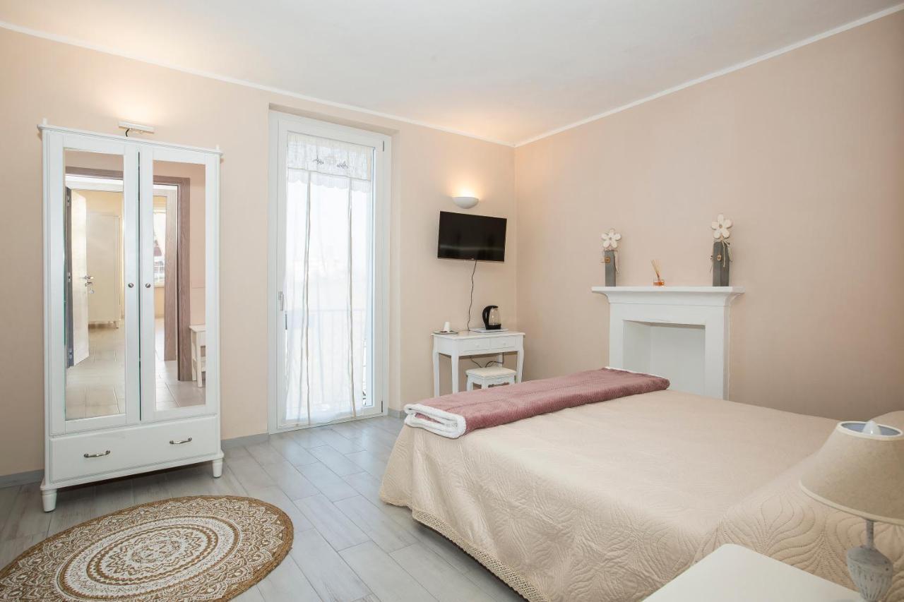 700Enolocanda Santa Giuletta Buitenkant foto