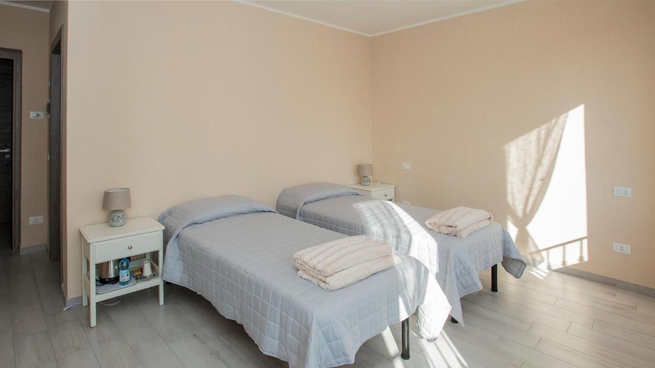 700Enolocanda Santa Giuletta Buitenkant foto